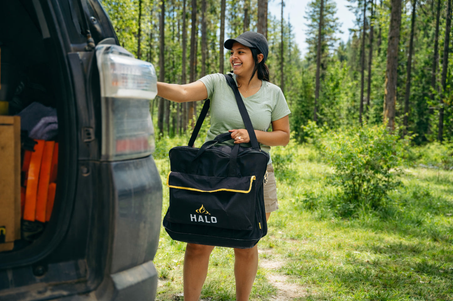 HALO Getaway Griddle Nylon Storage Bag with Shoulder Strap, Tool Pocket, and 3-Sided Zipper