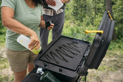 HALO Getaway 2-Zone Portable Outdoor Griddle with ELEVATE Lid and 282 sq in Cooktop