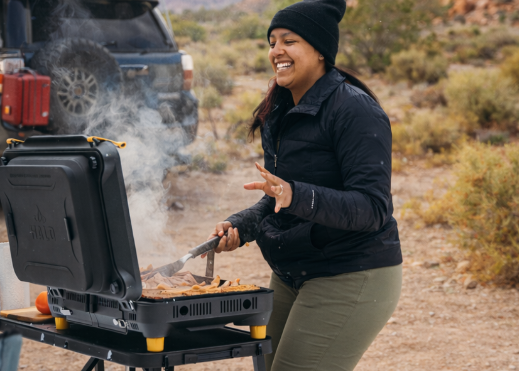 HALO Getaway 2-Zone Portable Outdoor Griddle with ELEVATE Lid and 282 sq in Cooktop