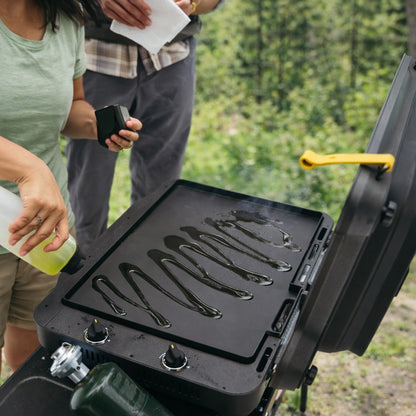 HALO Getaway 2-Zone Portable Outdoor Griddle with ELEVATE Lid and 282 sq in Cooktop