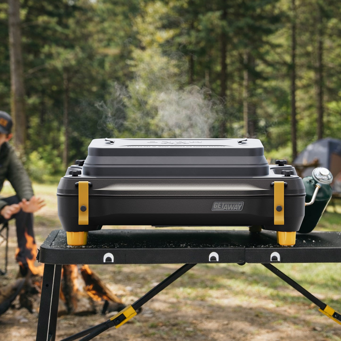 HALO Getaway 2-Zone Portable Outdoor Griddle with ELEVATE Lid and 282 sq in Cooktop