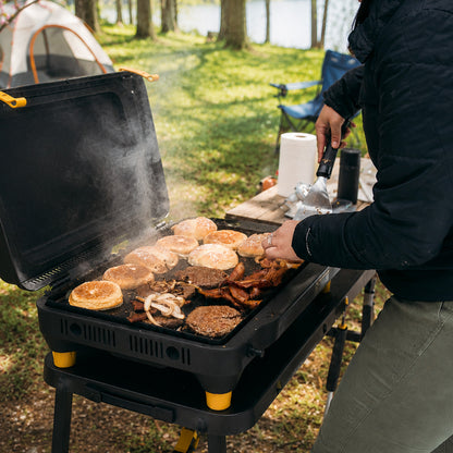 HALO Getaway 2-Zone Portable Outdoor Griddle with ELEVATE Lid and 282 sq in Cooktop